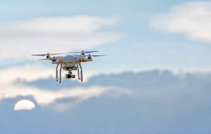 Fortschritte bei Drohnenbatterien und Energieeffizienz